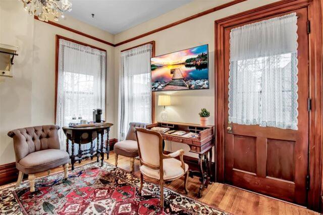 Innbuffalo Off Elmwood Extérieur photo